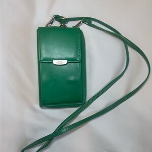 Elegant Green Crossbody Bag